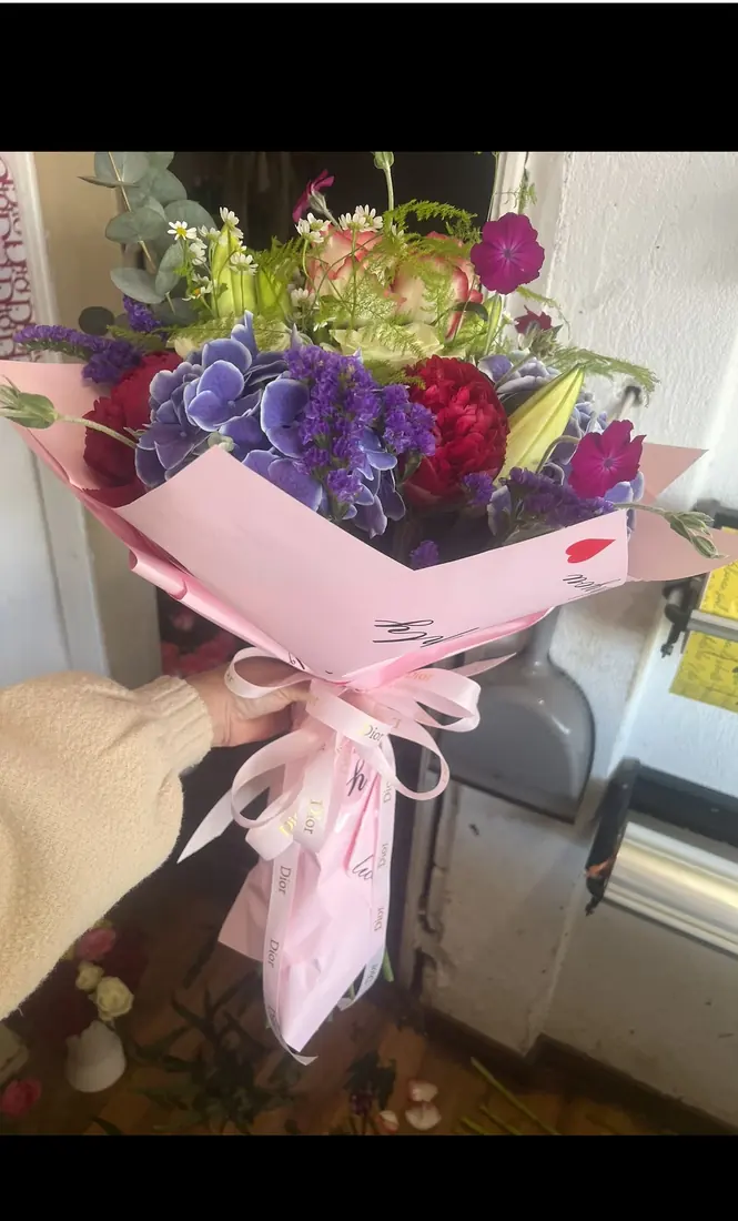 Strauß „Violetta“